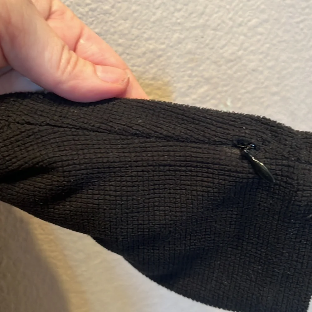 ExOfficio Women’s Black Textured knit Shirt Small Hidden Sleeve Pocket - Picture 4 of 6